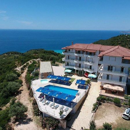 Hotel Vila Kafe Lukova Kültér fotó