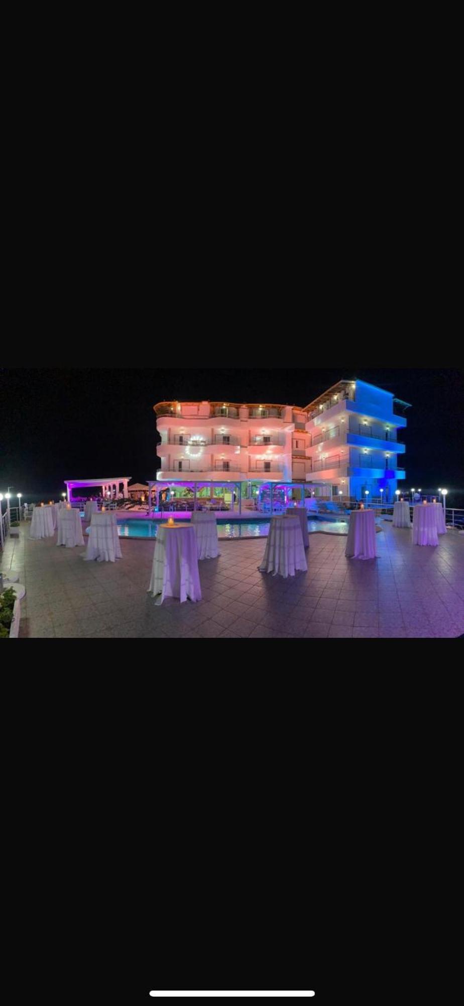 Hotel Vila Kafe Lukova Kültér fotó
