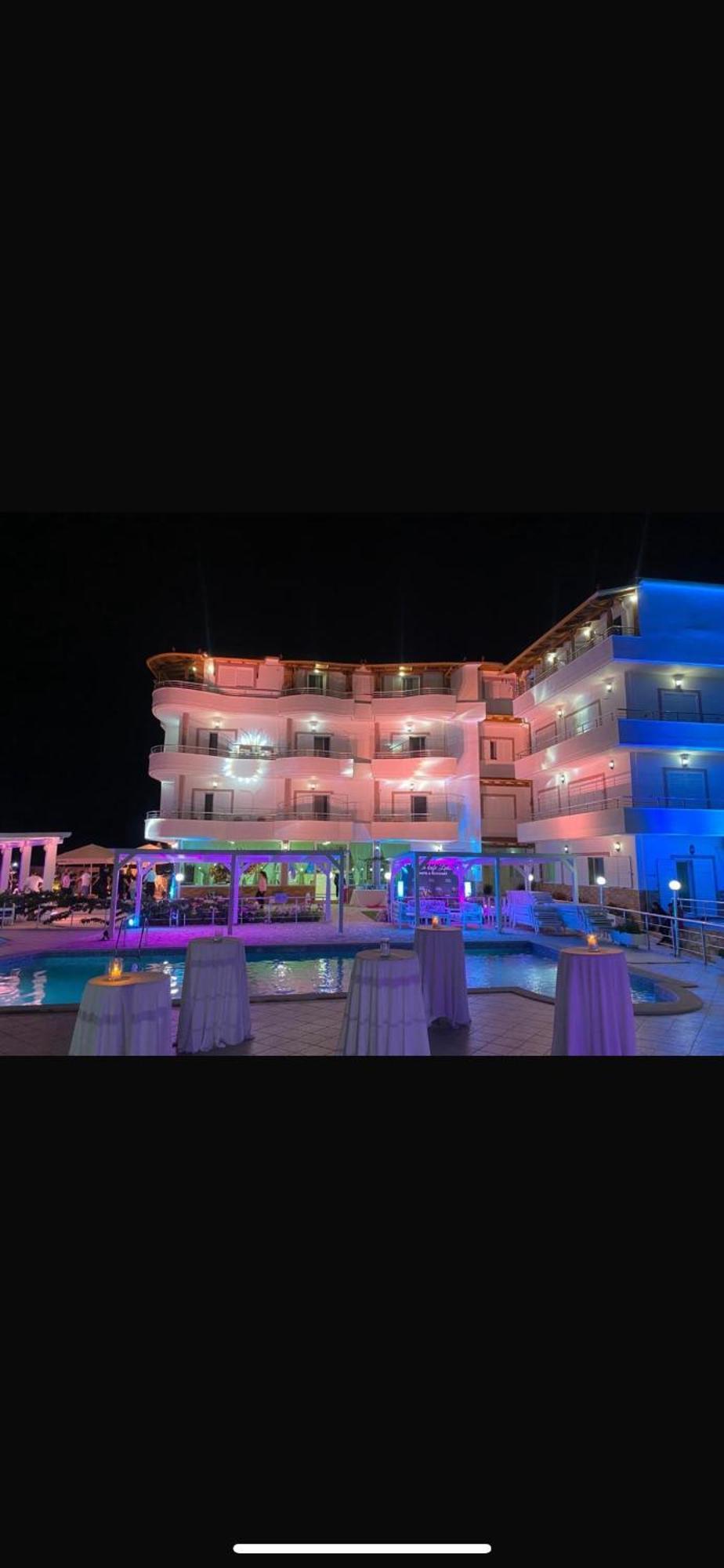 Hotel Vila Kafe Lukova Kültér fotó