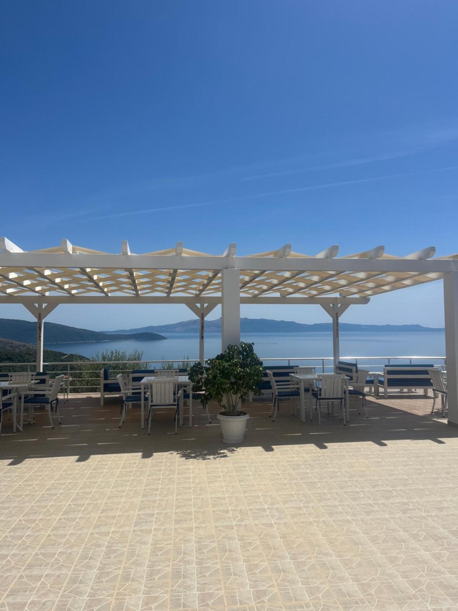 Hotel Vila Kafe Lukova Kültér fotó