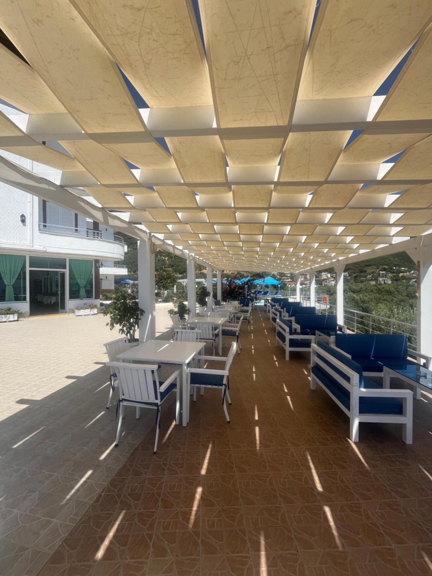 Hotel Vila Kafe Lukova Kültér fotó