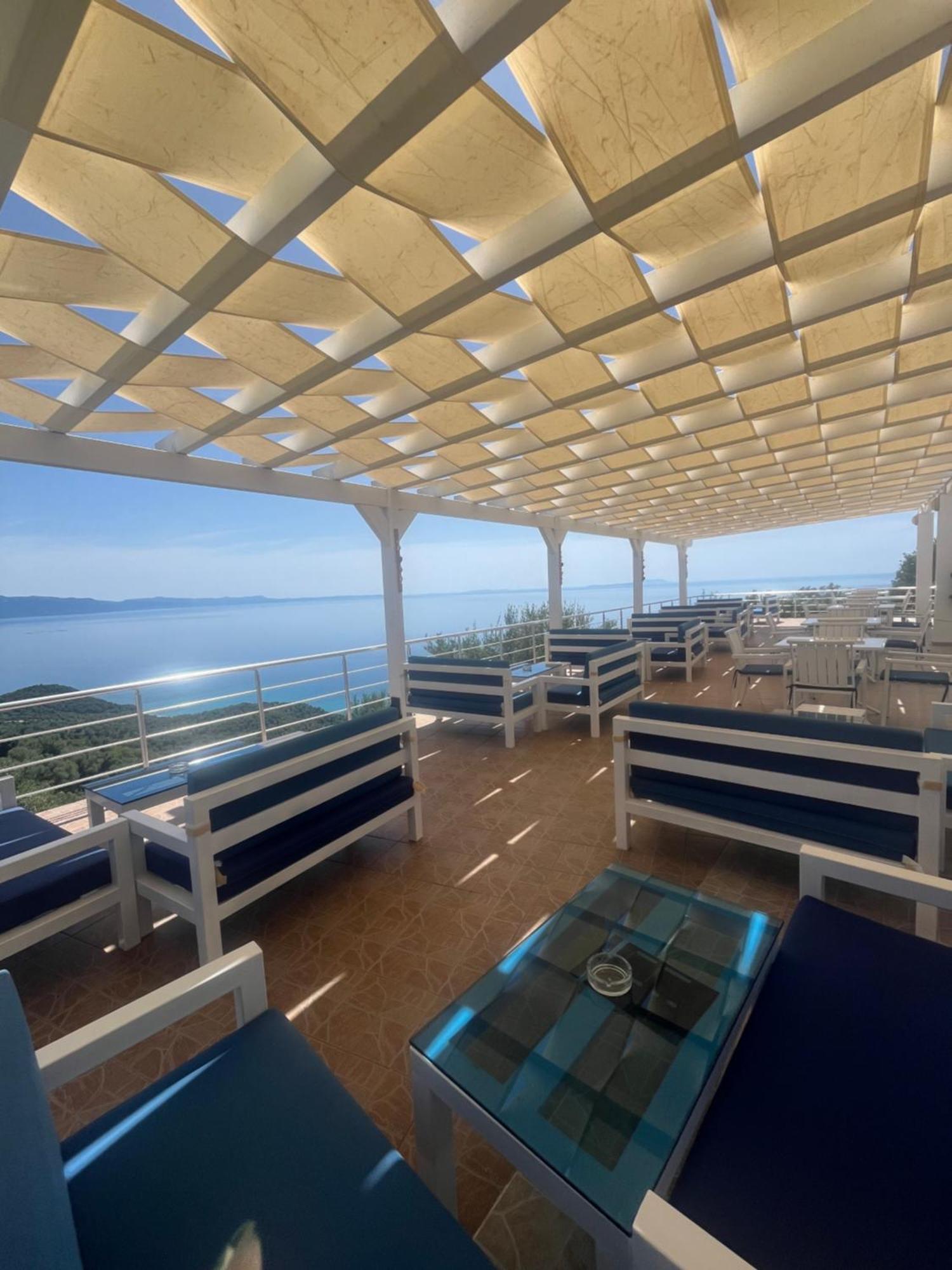 Hotel Vila Kafe Lukova Kültér fotó